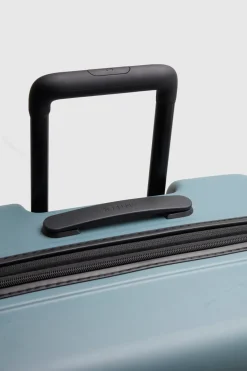 Icon Stripe 78cm Suitcase